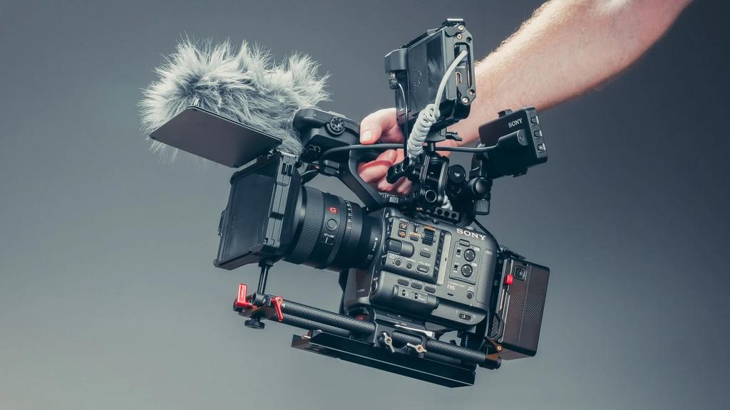 Sony-FX6-Rig-for-Cinematic-Filmmaking.jpg.webp