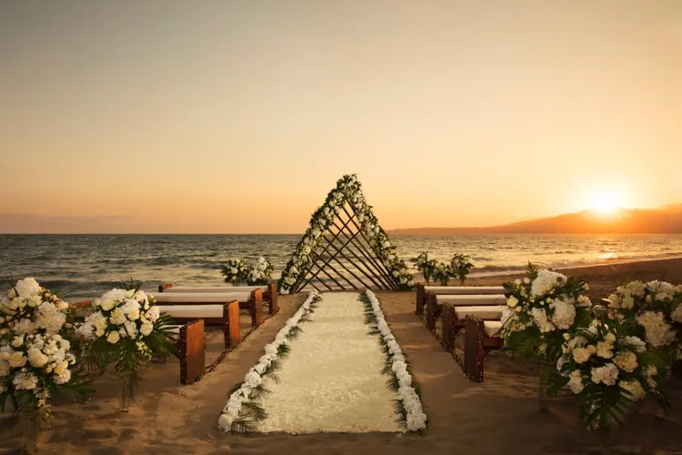 beach-wedding-grand-nuevo-vallarta-a.webp